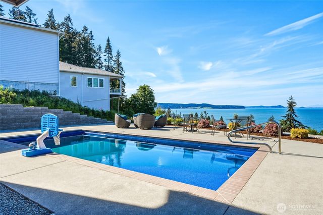 1018 Clear Morning Lane, Camano Island, WA 98282