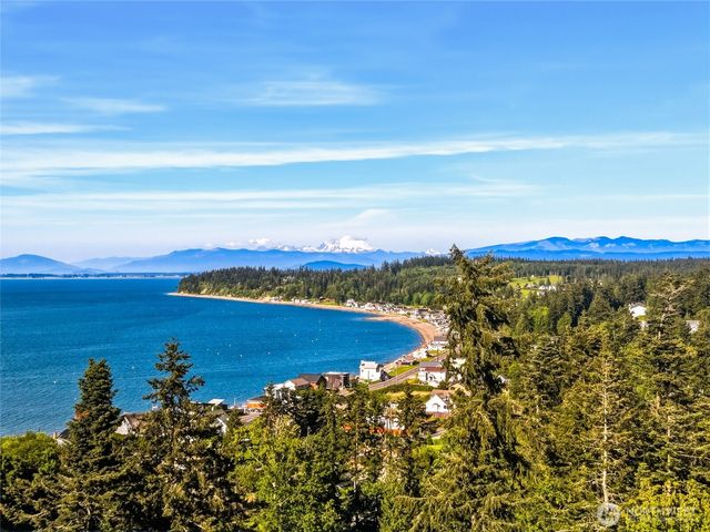 1018 Clear Morning Lane, Camano Island, WA 98282