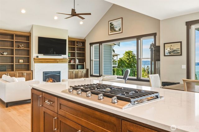 1018 Clear Morning Lane, Camano Island, WA 98282