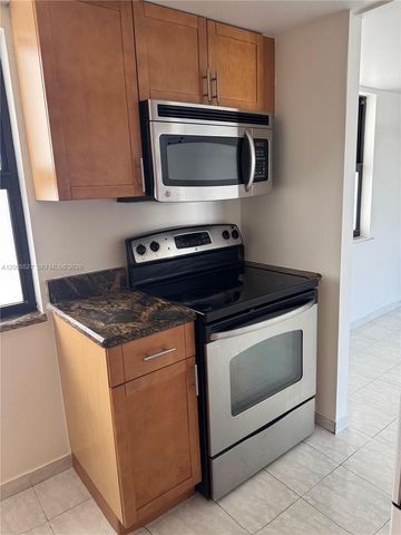 6725 Harding Ave 503, Miami Beach, FL 33141