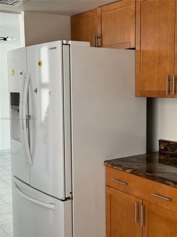 6725 Harding Ave 503, Miami Beach, FL 33141