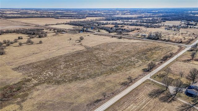 K-68 Highway, Paola, KS 66071