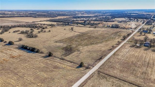K-68 Highway, Paola, KS 66071