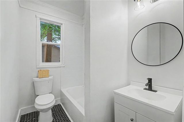 812 E 33rd Street, Savannah, GA 31401