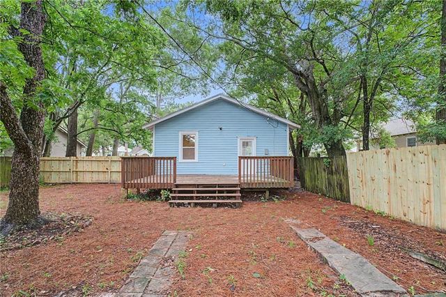 812 E 33rd Street, Savannah, GA 31401