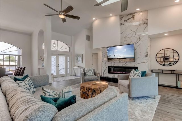 112 LEEWARD ISLAND, Clearwater, FL 33767
