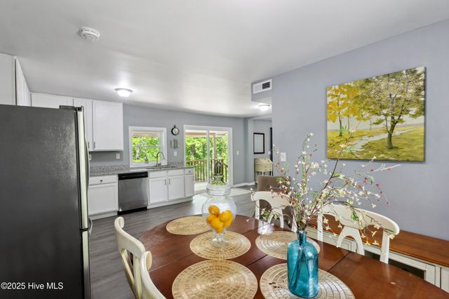975 River Bend Drive, Burgaw, NC 28425