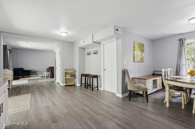 975 River Bend Drive, Burgaw, NC 28425