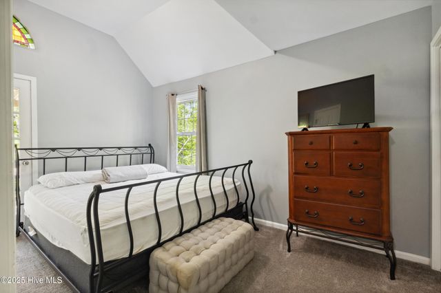 975 River Bend Drive, Burgaw, NC 28425