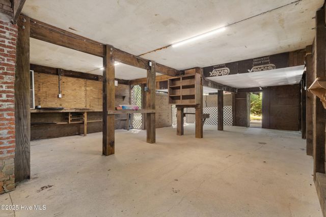 975 River Bend Drive, Burgaw, NC 28425