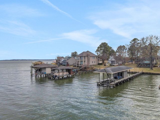 81 Harbour Point Circle, Coldspring, TX 77331