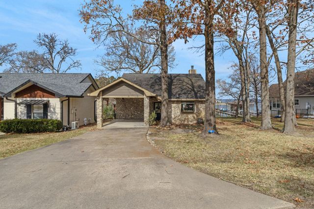 81 Harbour Point Circle, Coldspring, TX 77331