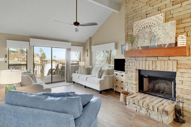 81 Harbour Point Circle, Coldspring, TX 77331