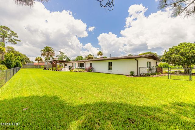 801 Fairway Drive, New Smyrna Beach, FL 32168
