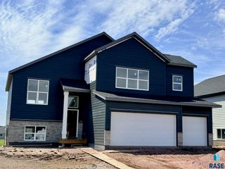 2213 E Alexa St Street, Brandon, SD 57005