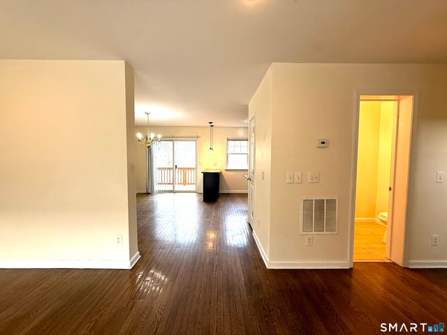 15 Scuppo Road 603, Danbury, CT 06811