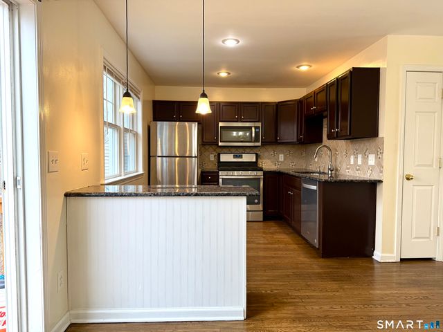 15 Scuppo Road 603, Danbury, CT 06811