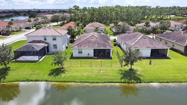 2571 LAURENTINA LANE, Cape Coral, FL 33909
