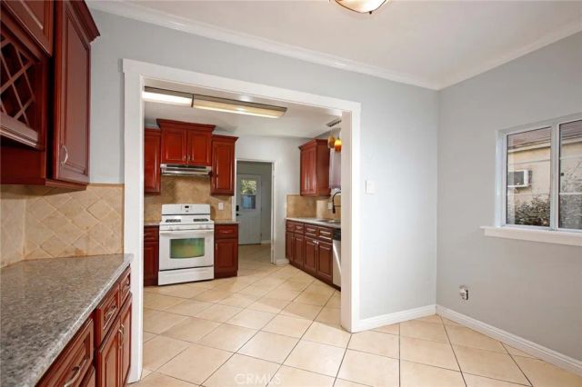 822 Monterey, Glendale, CA 91206