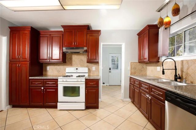 822 Monterey, Glendale, CA 91206