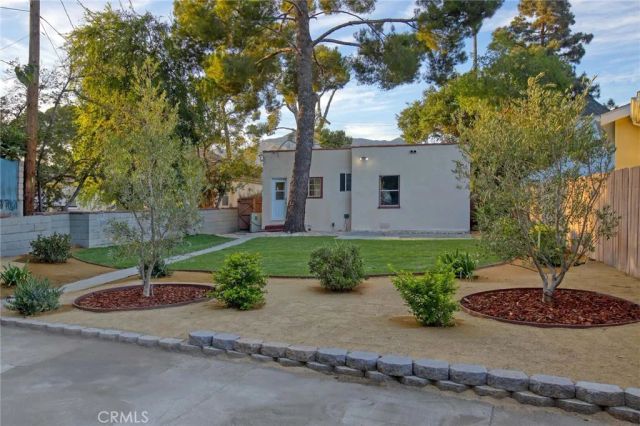 822 Monterey, Glendale, CA 91206