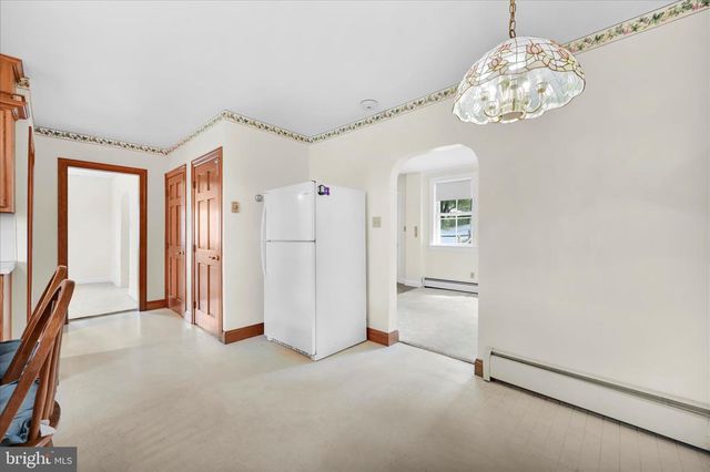 141 HARRISTOWN RD, Paradise, PA 17562