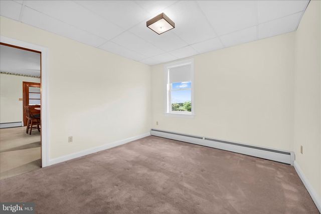 141 HARRISTOWN RD, Paradise, PA 17562