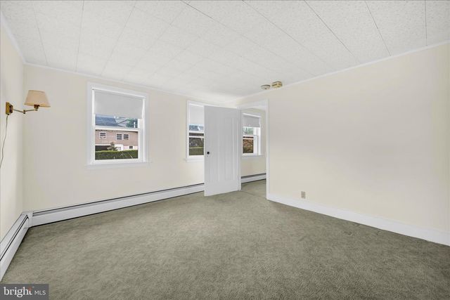 141 HARRISTOWN RD, Paradise, PA 17562