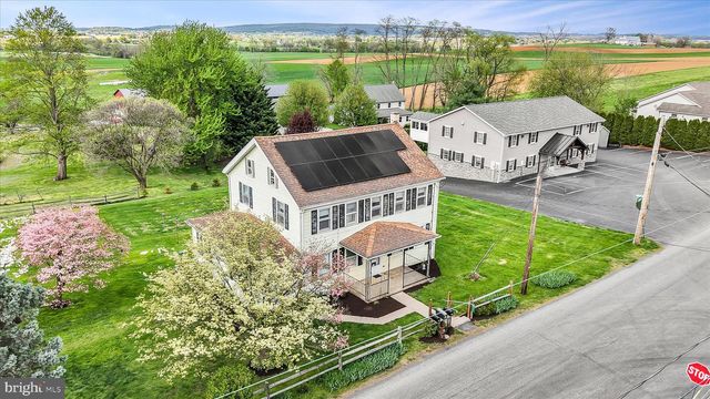 141 HARRISTOWN RD, Paradise, PA 17562