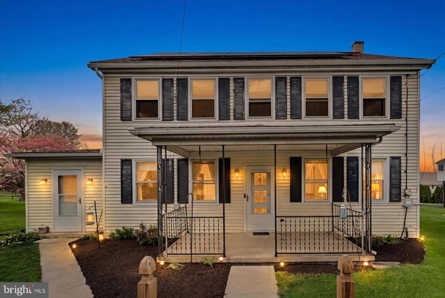 141 HARRISTOWN RD, Paradise, PA 17562