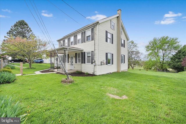 141 HARRISTOWN RD, Paradise, PA 17562