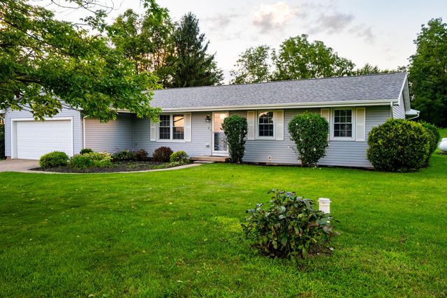 32 Buckhorn Court, Urbana, OH 43078