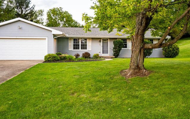 32 Buckhorn Court, Urbana, OH 43078