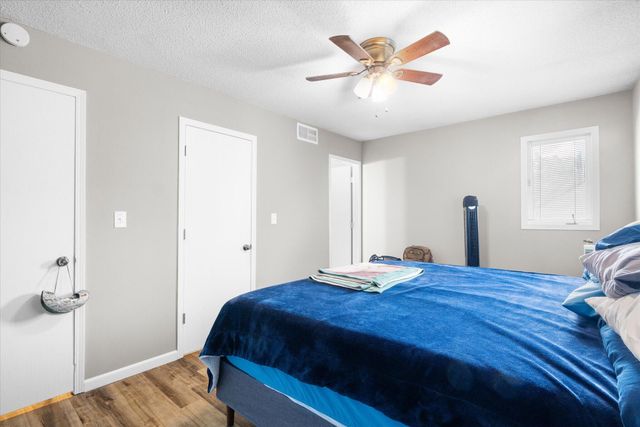 479 FOXFIRE DR, Columbia, MO 65201