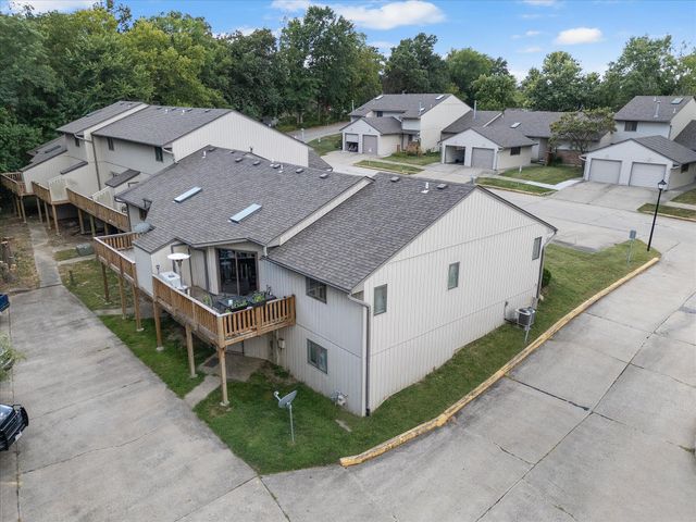 479 FOXFIRE DR, Columbia, MO 65201