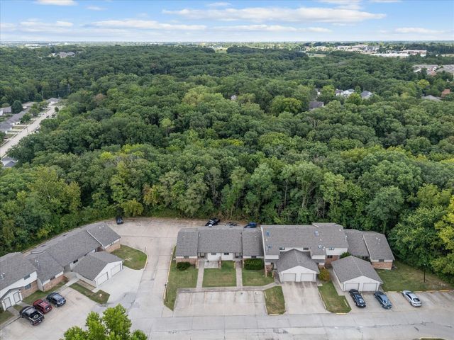 479 FOXFIRE DR, Columbia, MO 65201