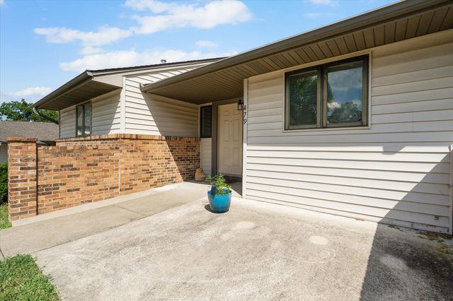 479 FOXFIRE DR, Columbia, MO 65201
