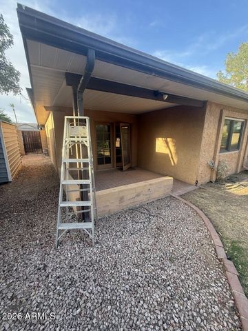 2417 E YUCCA Street, Phoenix, AZ 85028