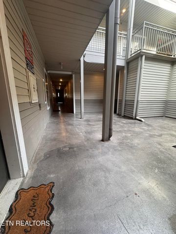 1801 Lake Ave 211, Knoxville, TN 37916