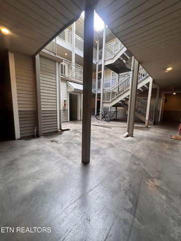 1801 Lake Ave 211, Knoxville, TN 37916