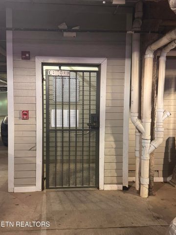 1801 Lake Ave 211, Knoxville, TN 37916