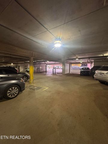 1801 Lake Ave 211, Knoxville, TN 37916