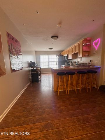 1801 Lake Ave 211, Knoxville, TN 37916