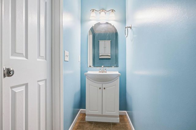 181 Brooksedge Drive, Pataskala, OH 43062