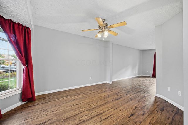 181 Brooksedge Drive, Pataskala, OH 43062