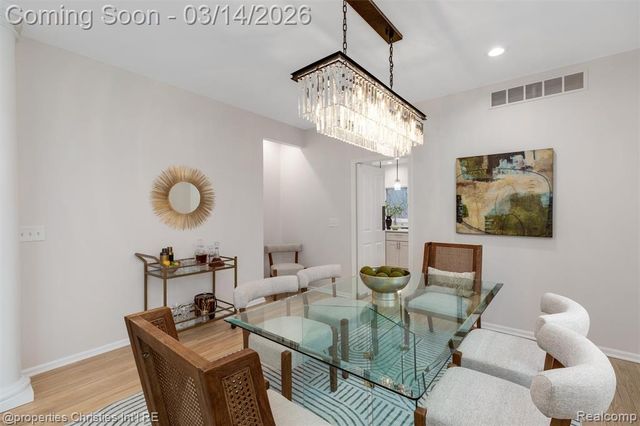 30485 Helmandale Drive, Franklin, MI 48025