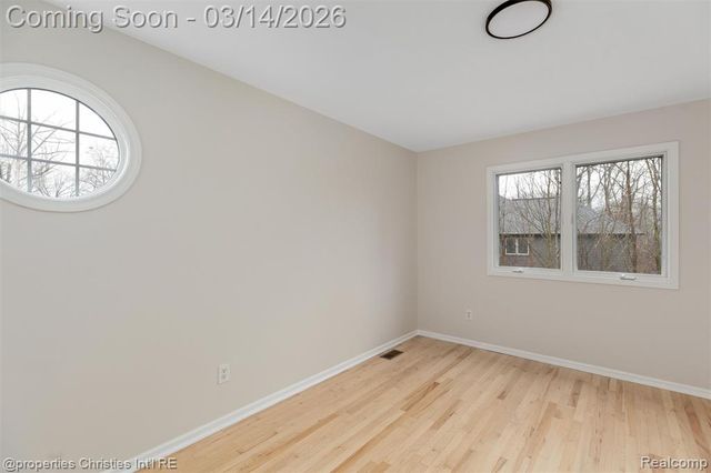 30485 Helmandale Drive, Franklin, MI 48025