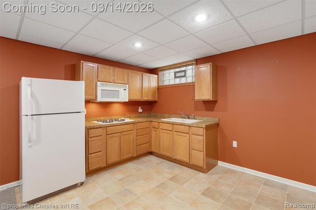 30485 Helmandale Drive, Franklin, MI 48025