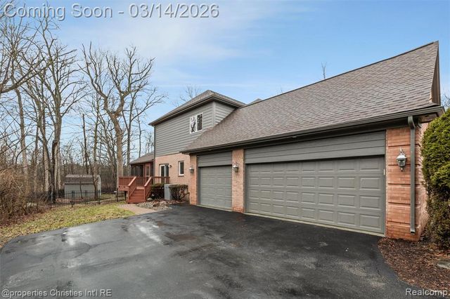 30485 Helmandale Drive, Franklin, MI 48025