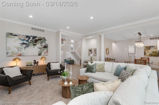 30485 Helmandale Drive, Franklin, MI 48025